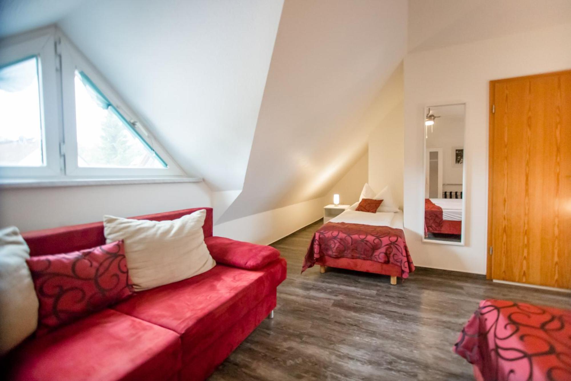Landhotel Zum Baggernpuhl Wachow Buitenkant foto