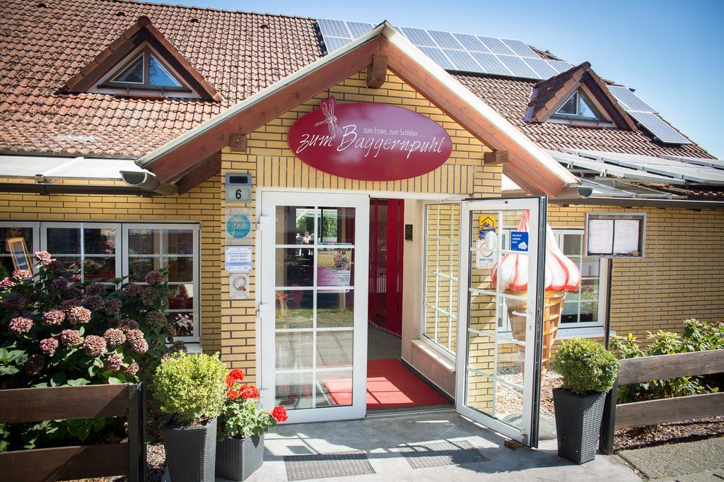 Landhotel Zum Baggernpuhl Wachow Buitenkant foto